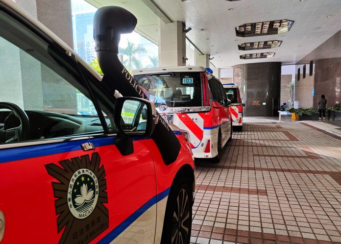 图片[1]-5日11次串谋出蛊惑赌输照派钱 荷官伙同乡呃赌场44万齐落网-千博